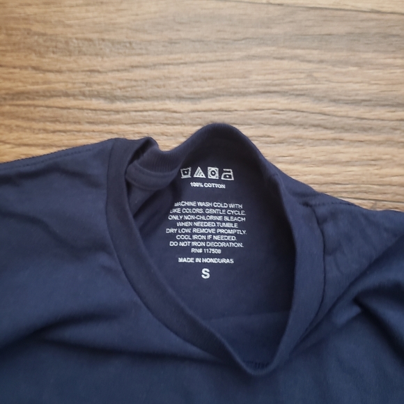 Periodically I'm Sarcastic  T-Shirt - Picture 4 of 5